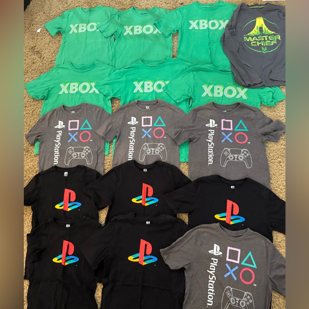 Huge kids Xbox, PlayStation, Halo Master Chief Graphic shirts